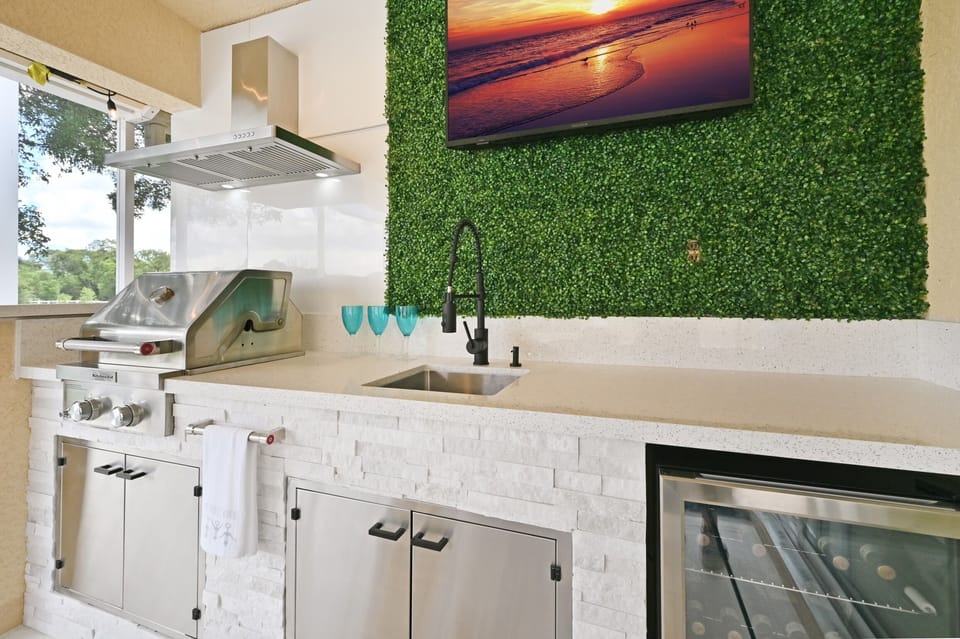 Outdoor Kitchen Area