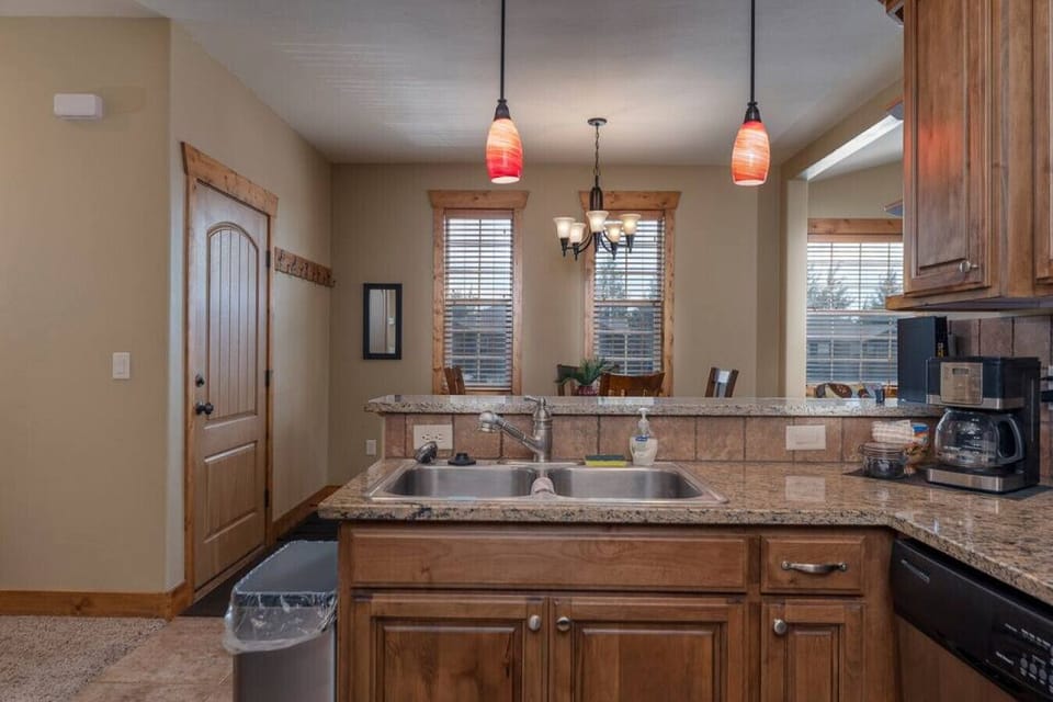 Lots of natural light over dining room and kitchen