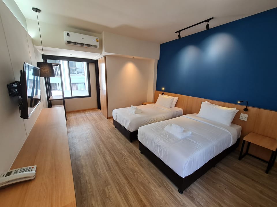 Standard Twin Room | Desk, free WiFi, bed sheets
