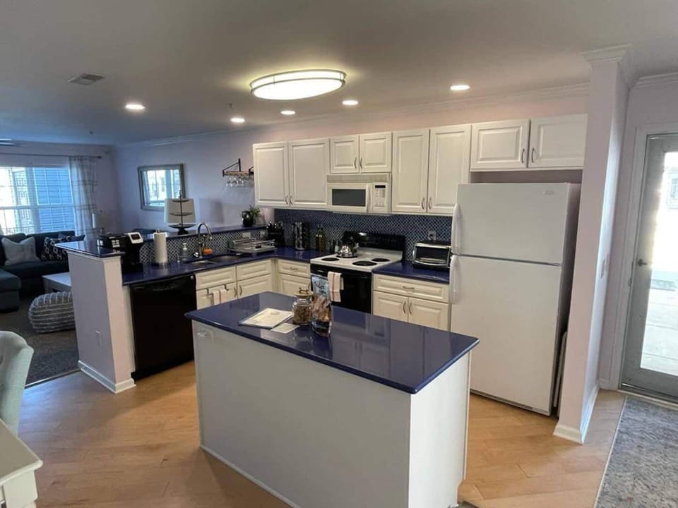 Upgraded kitchen, cooking equipment for almost any type of meal