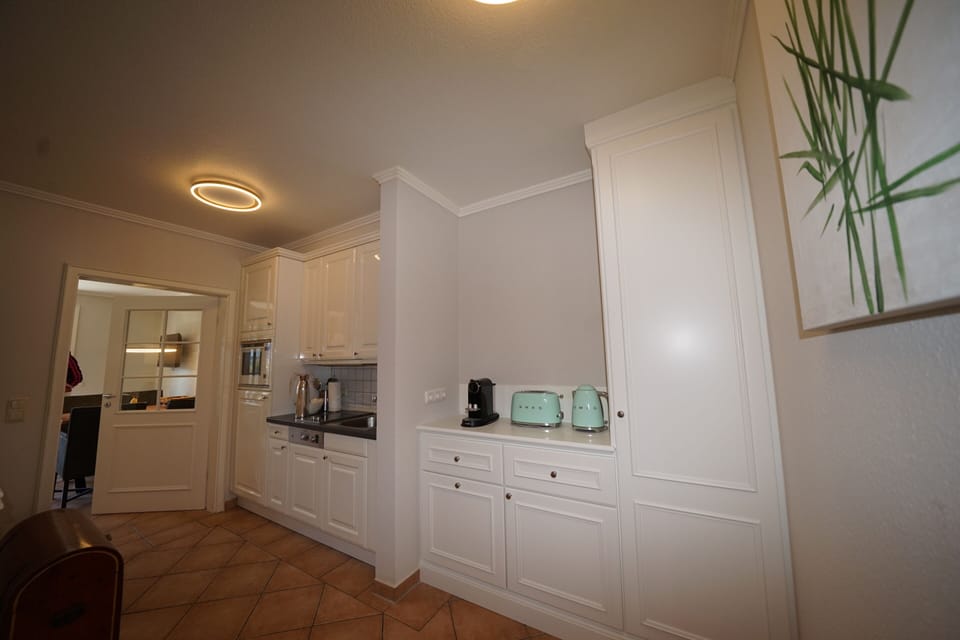 Exclusive Apartment, Private Bathroom | Shared kitchen