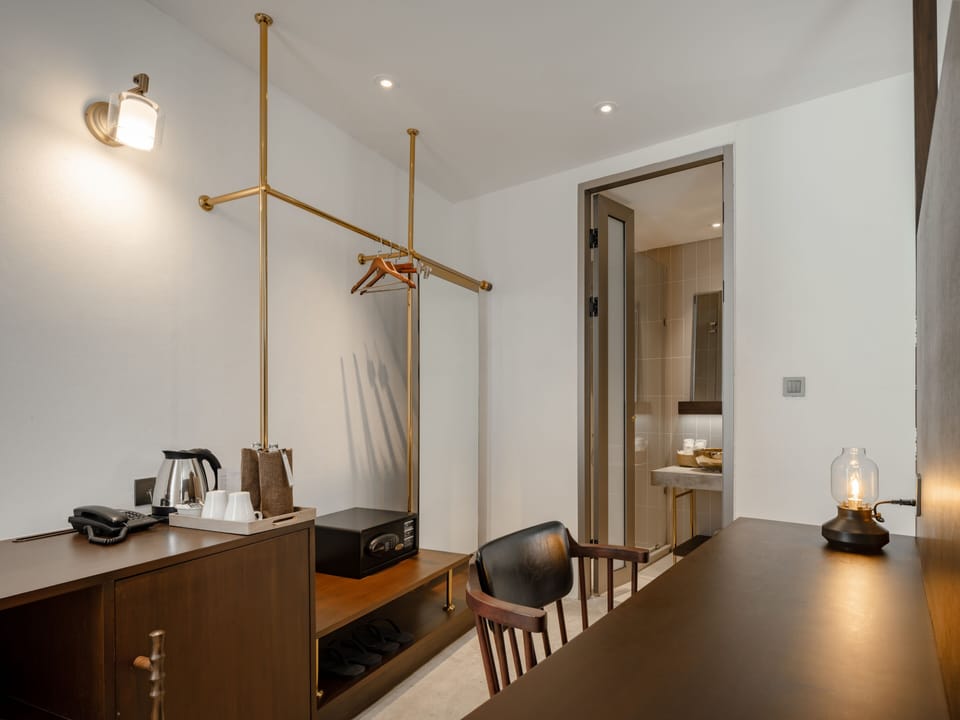 Deluxe Double Room | Room amenity