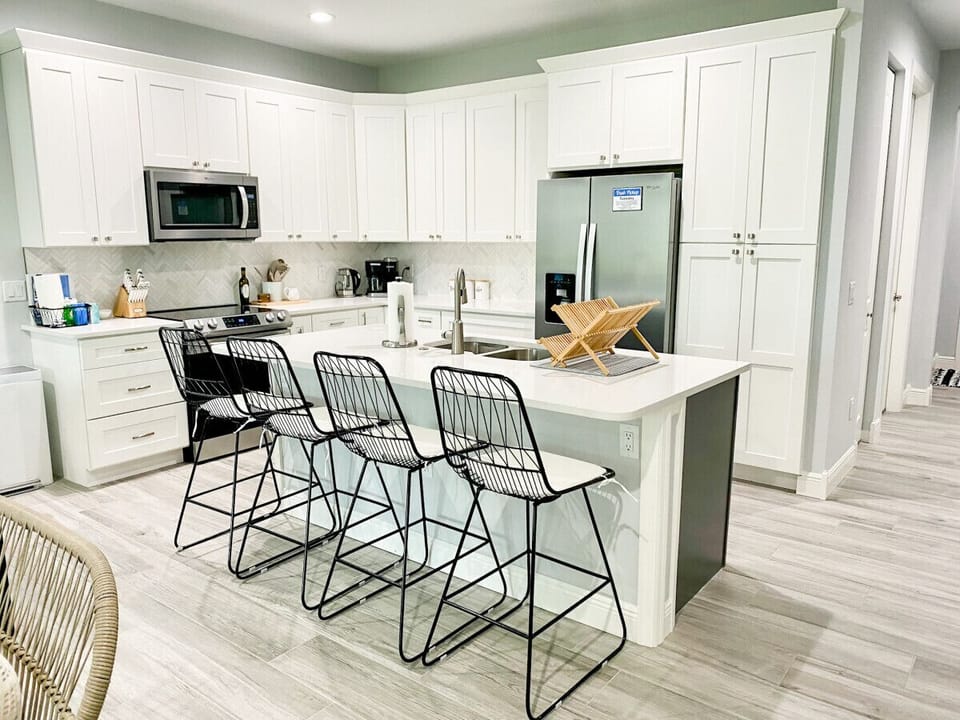 Kitchen island seating