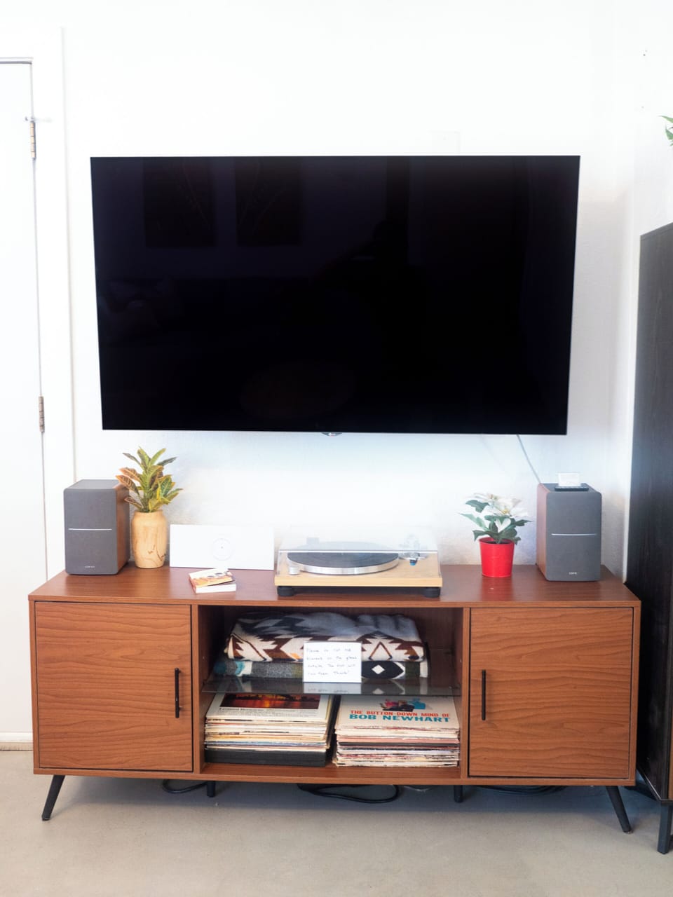 55" OLED TV with Roku