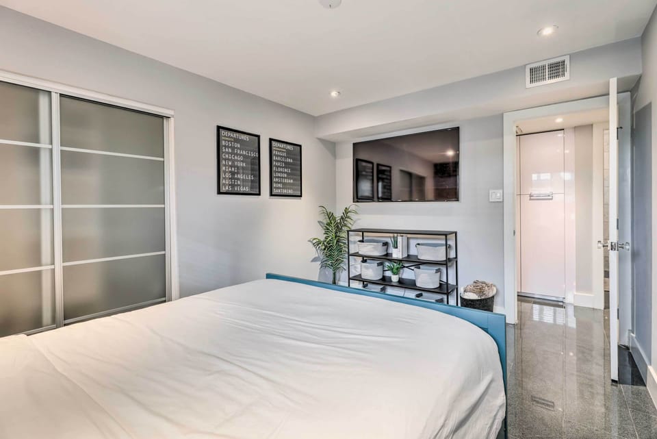 Bedroom 2 | Smart TV