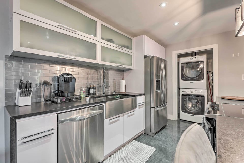 Kitchen | Fully Equipped