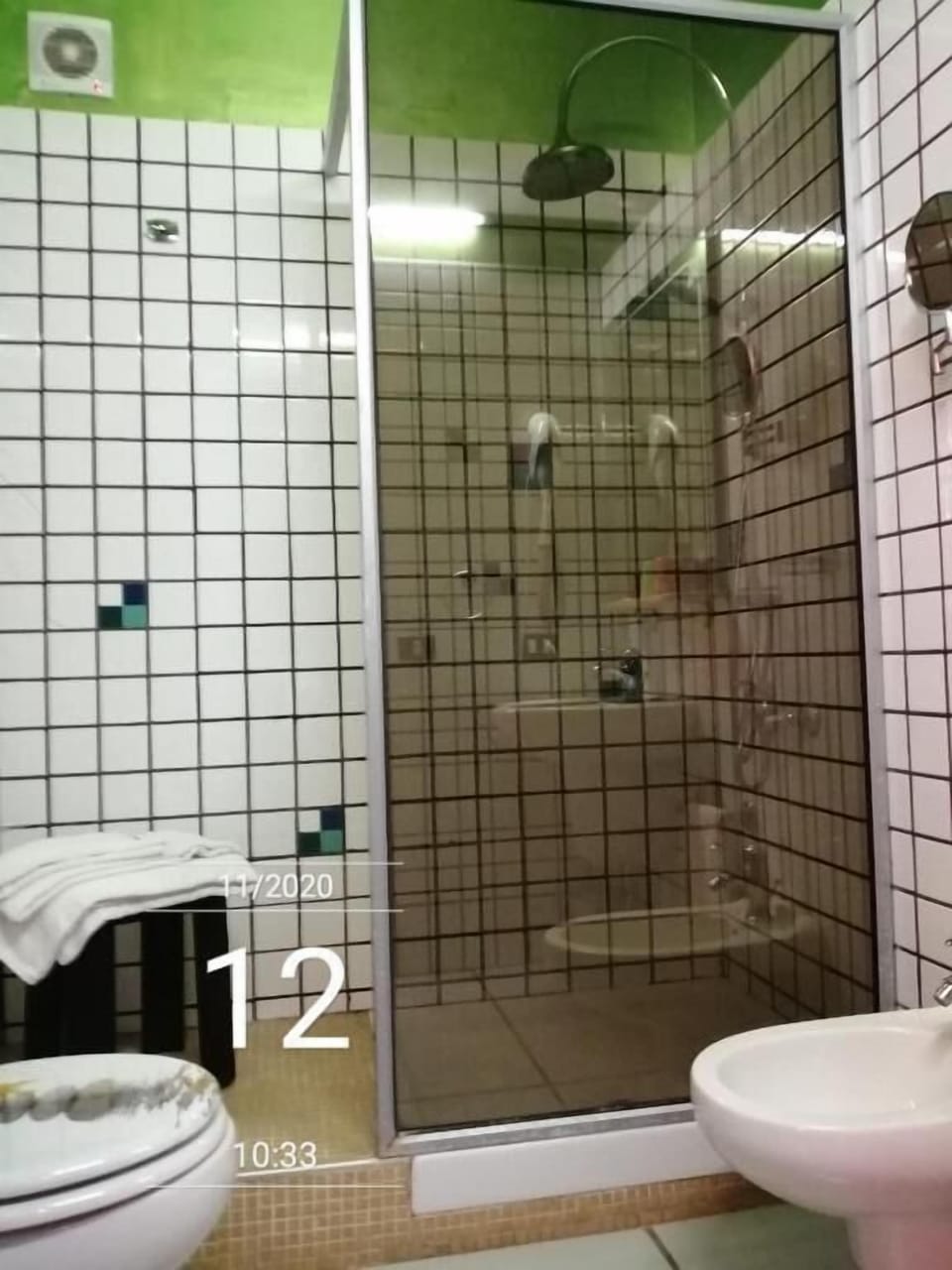 Free toiletries, hair dryer, bidet