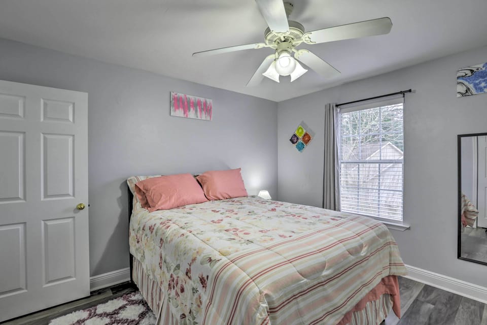 Bedroom 3 | Smart TV | En-Suite Bathroom | Queen Air Mattress Available