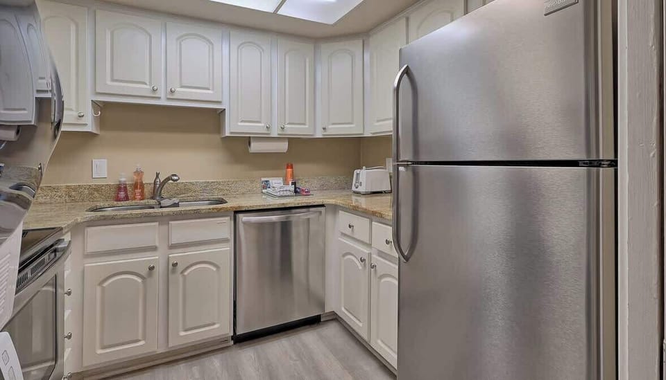 Kitchen with Laundry