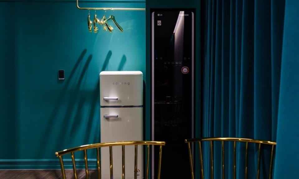 Most Pretty Room_Party | Individually decorated, individually furnished, desk, blackout drapes