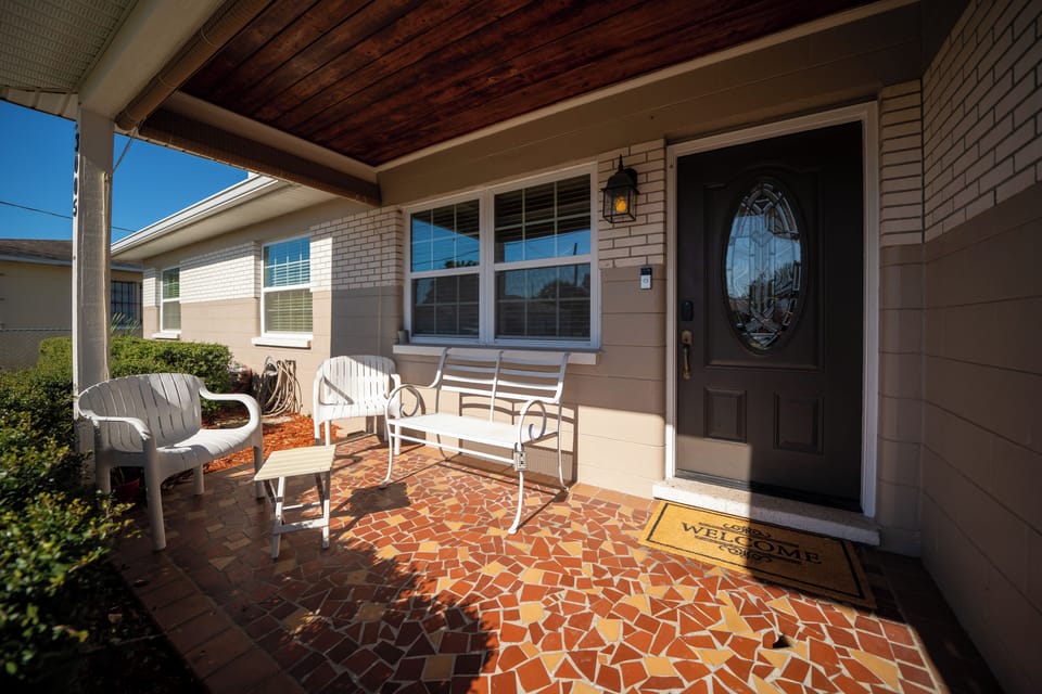 Front porch with seating 
