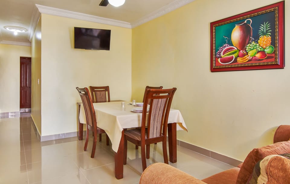 Apartment | Private kitchen | Fridge, microwave, oven, stovetop