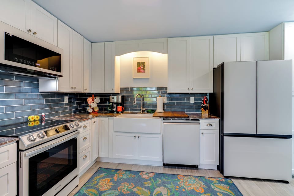 Kitchen | Blender | Toaster | Spices