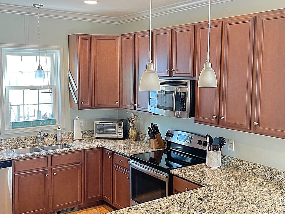 Fully stocked kitchen. 