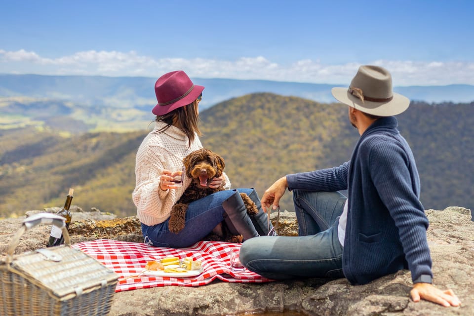 Enjoy a picnic at Sunset Rock Lookout, a 17min walk from the cottage