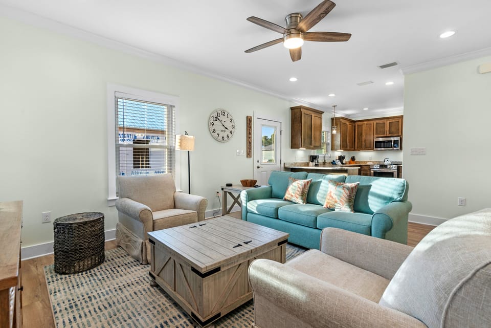 Living Area - The spacious living area offers plenty of comfortable seating.