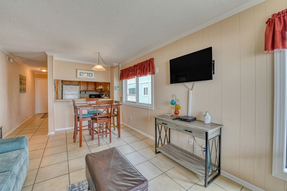 Sea Oaks 107