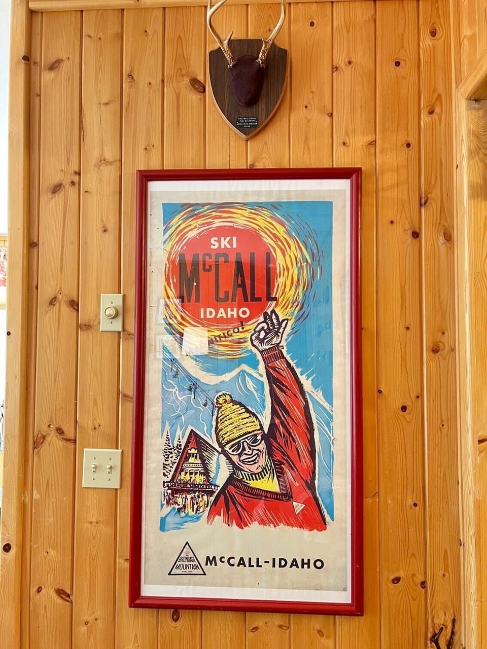 Vintage McCall decor throughout the cabin. Cozy and charming