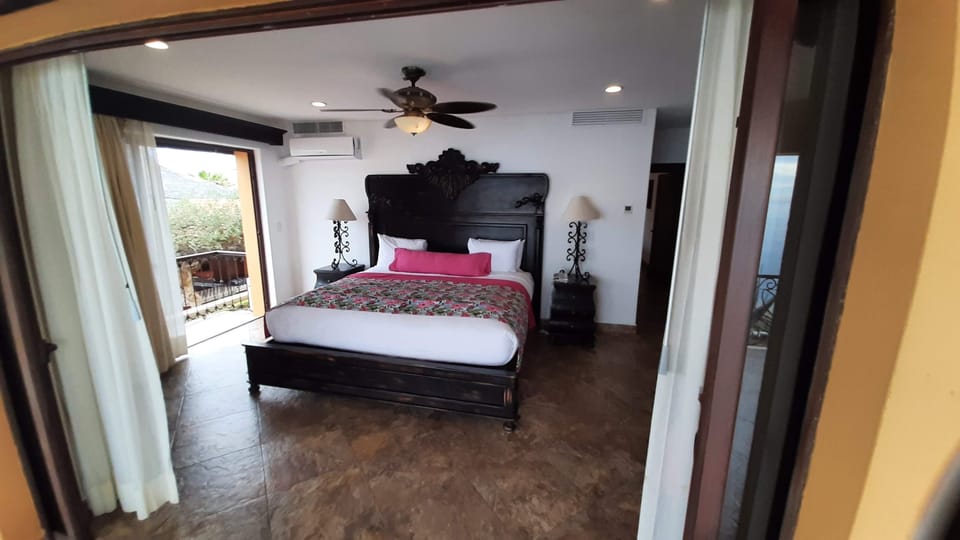 King Bedroom 
