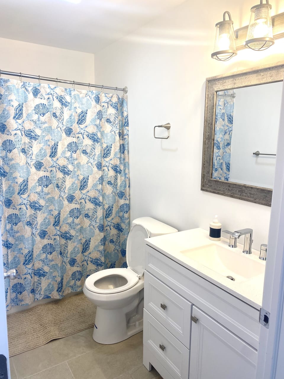 Main Floor Full Bathroom
