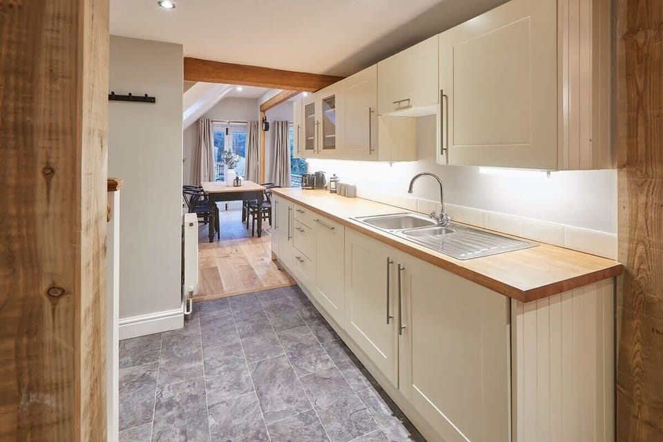 Sleepers @ No.8, Pickering - Host & Stay