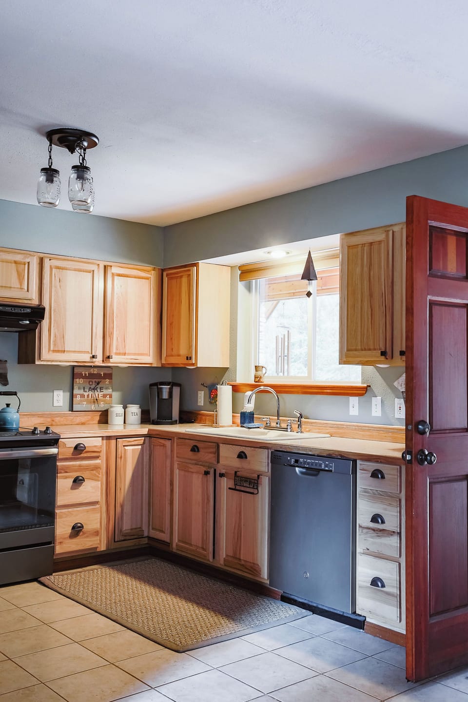 Fully stocked kitchen