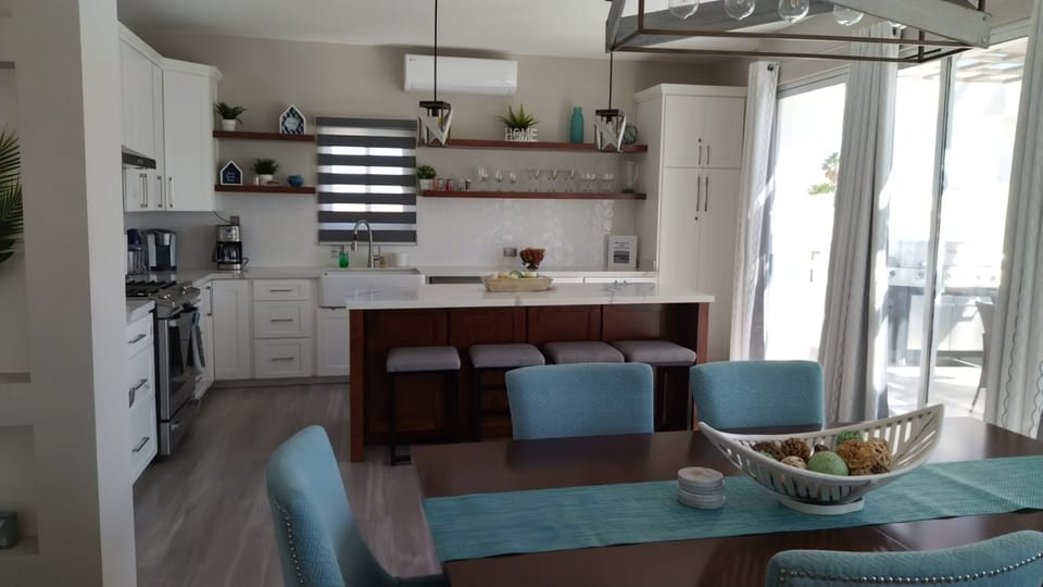 Dining room Kitchen