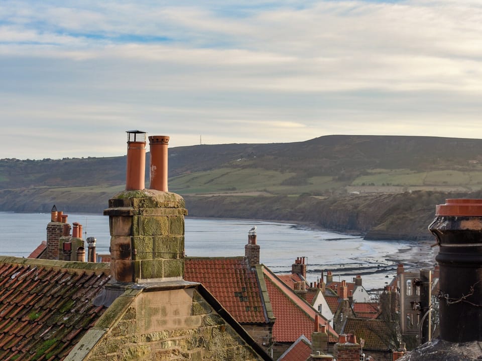 Double bedroom | Oakfield Cottage, Robin Hoods Bay