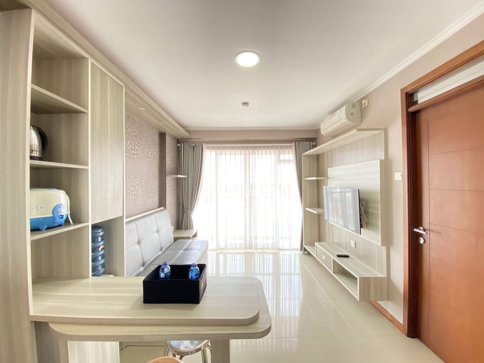 Room | Living area | TV