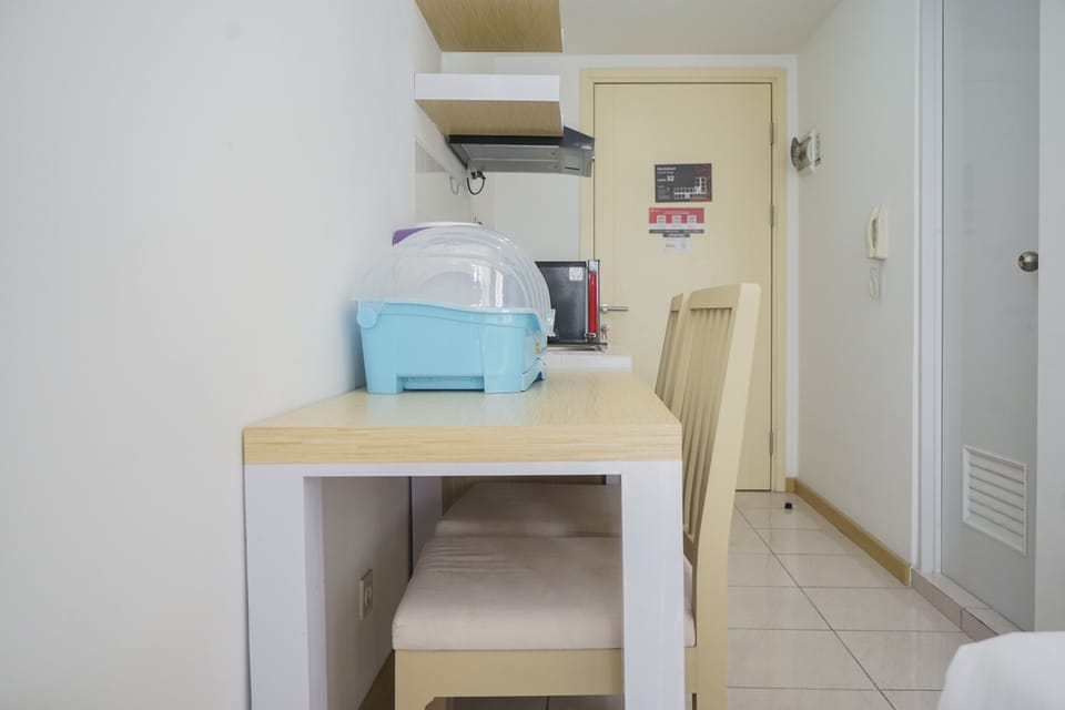 Room | In-room dining
