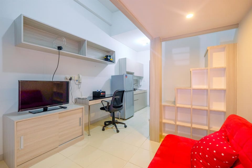 Room | Living area | TV