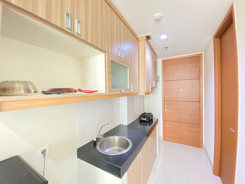 Fridge, stovetop, cookware/dishes/utensils