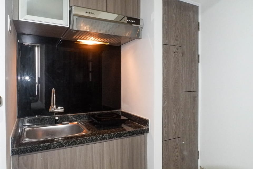 Fridge, stovetop, cookware/dishes/utensils