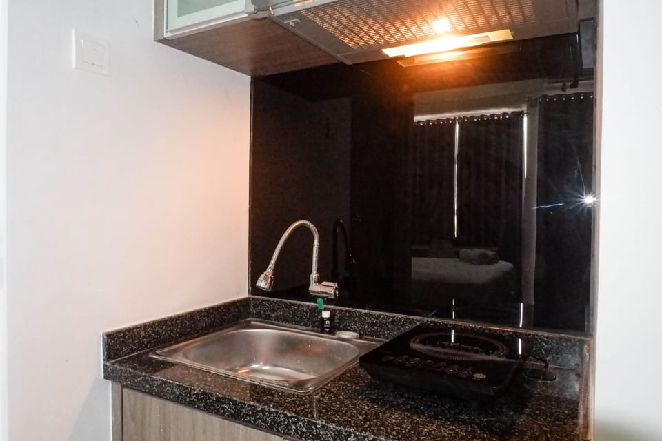 Fridge, stovetop, cookware/dishes/utensils