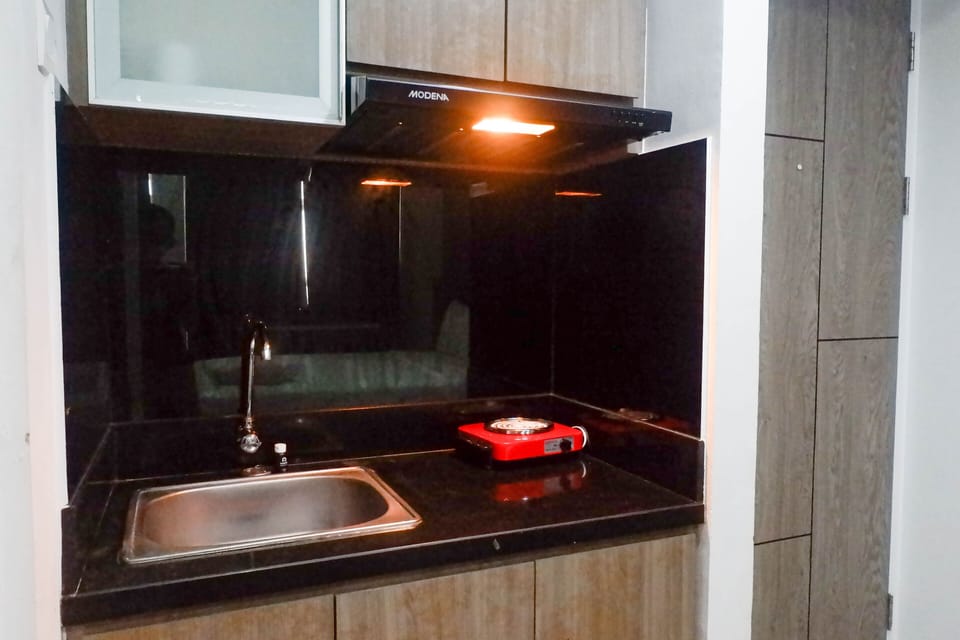 Fridge, stovetop, cookware/dishes/utensils