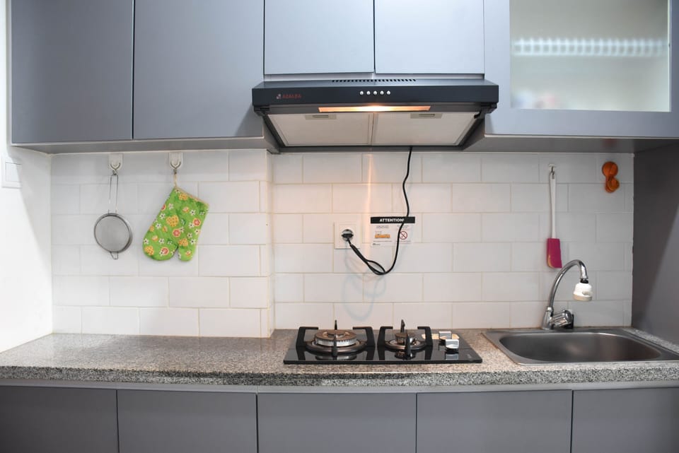 Fridge, stovetop, cookware/dishes/utensils