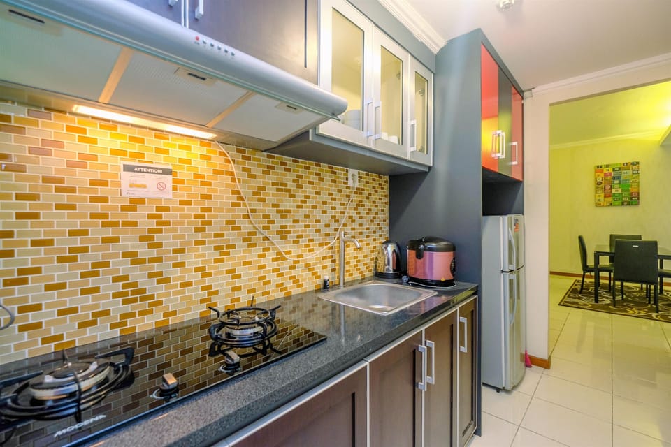 Fridge, stovetop, cookware/dishes/utensils
