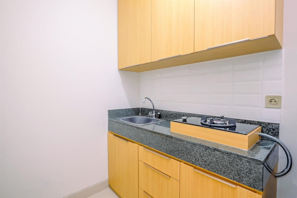 Fridge, stovetop, cookware/dishes/utensils