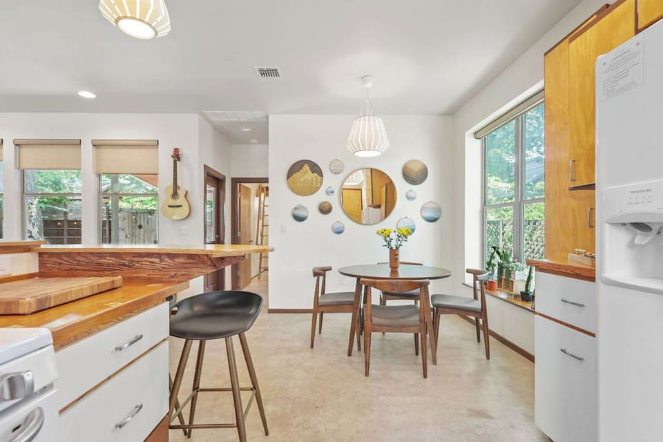Dining area attached to the kitchen