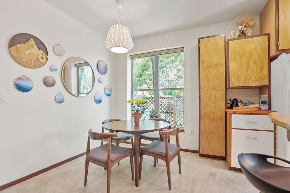 Dining area attached to the kitchen