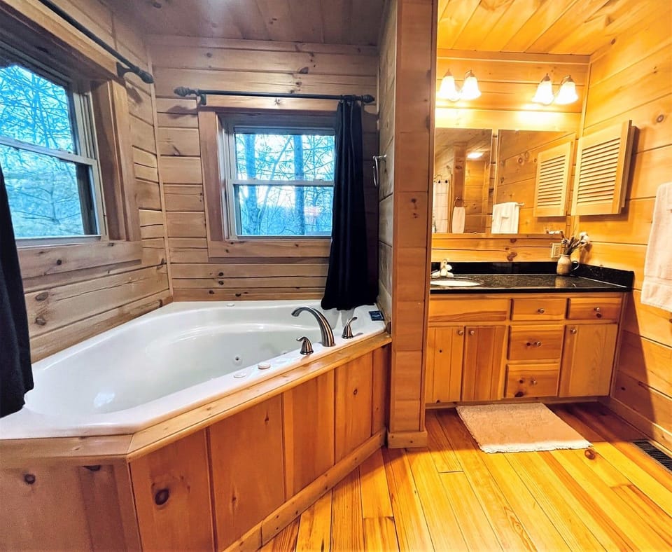 TTG - Master Bathroom