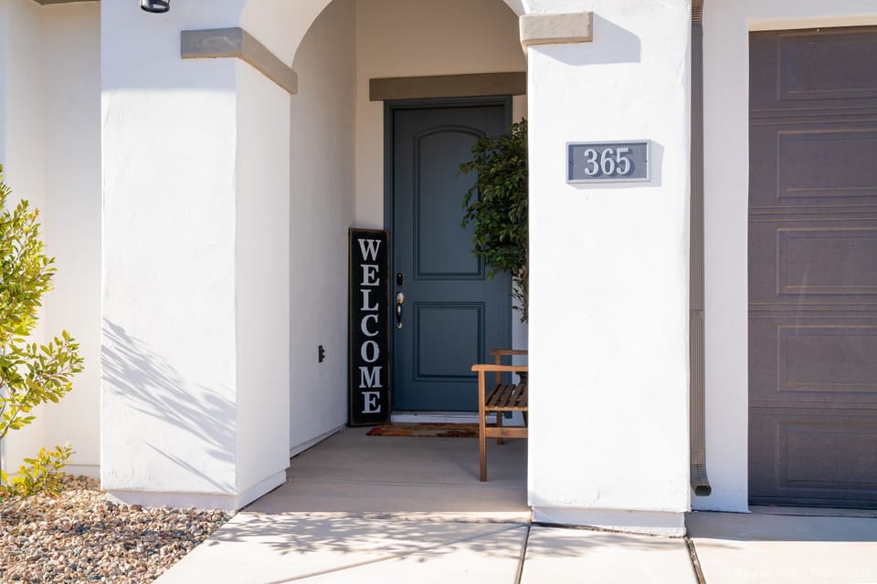 House, 5 Bedrooms | Exterior detail