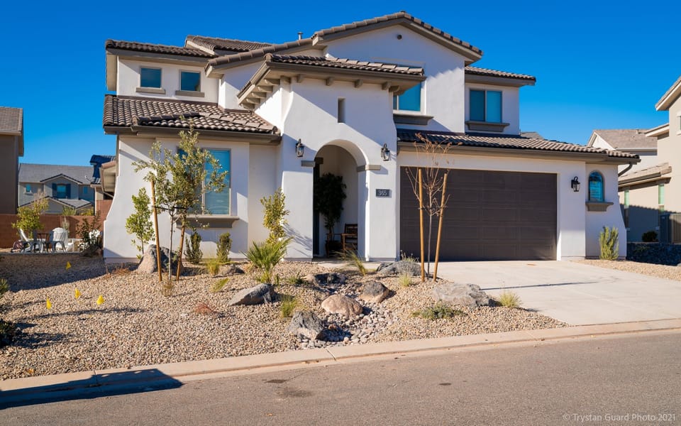 House, 5 Bedrooms | Exterior