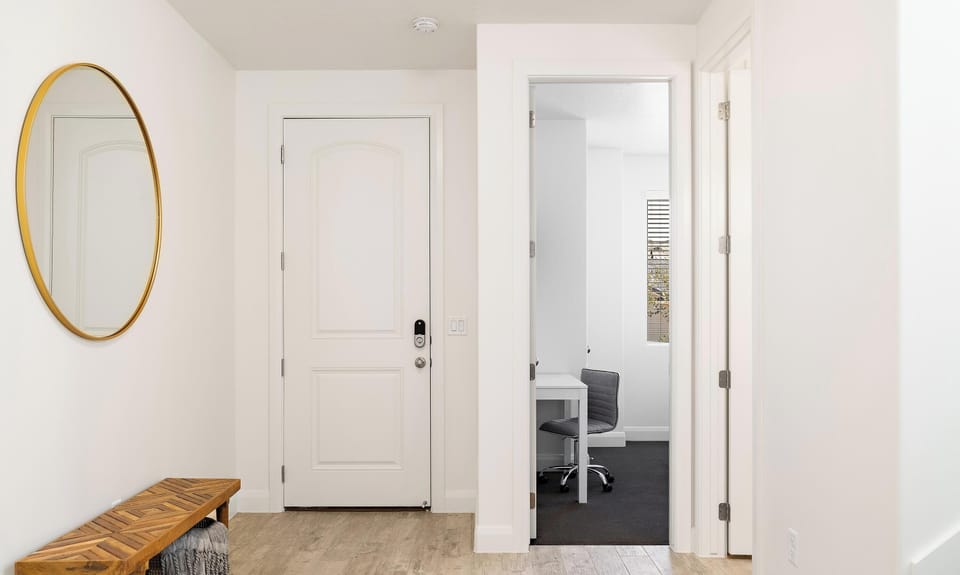 House, 5 Bedrooms | Interior