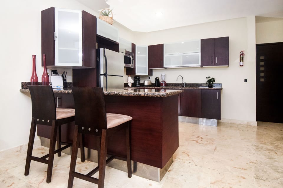 Fully-equipped kitchen