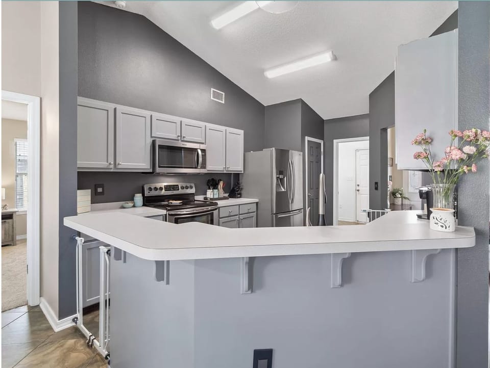 Bottom's Up.:Fully Equipped Kitchen 