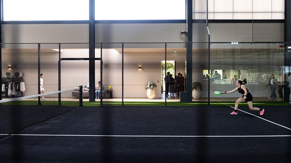 Challenge friends to a lively game on the modern padel court, enjoying a fun and energetic activity during your vacation.
#PadelCourt #SportsFun #LovelyStay