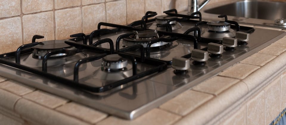 Apartment, Pool View | Private kitchen | Electric kettle
