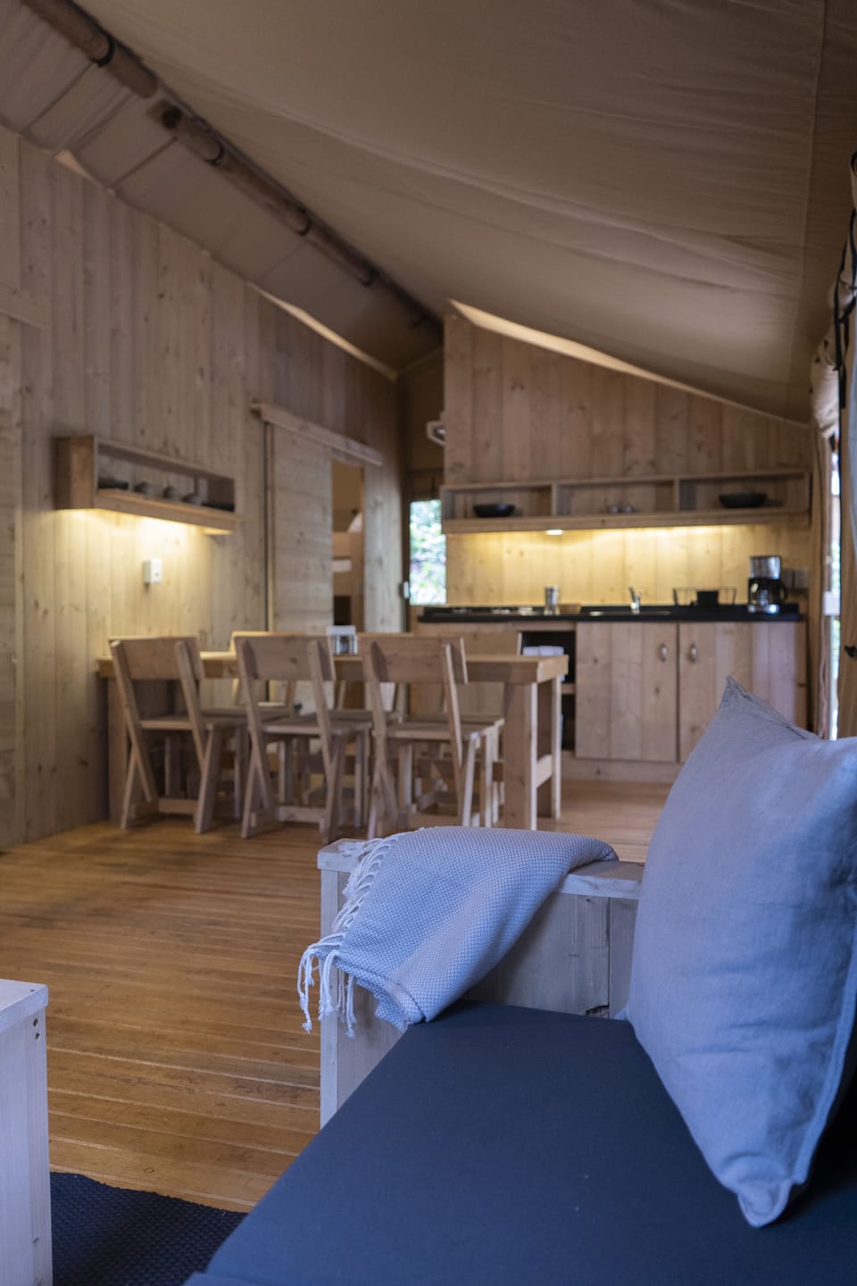 50-inch Smart TV with digital channels, Netflix, streaming services