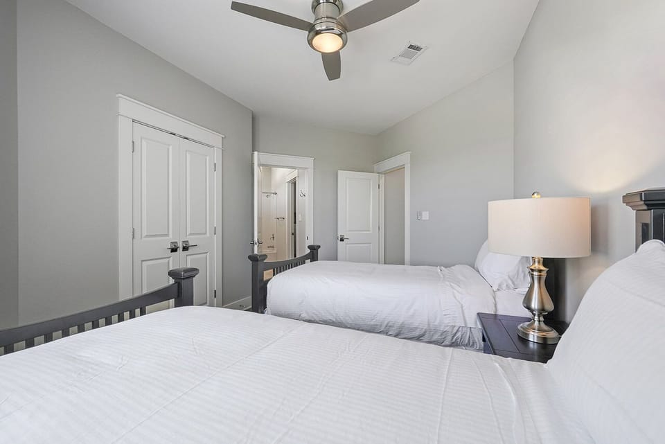 Array of Sunshine - Miramar Beach - Bedroom